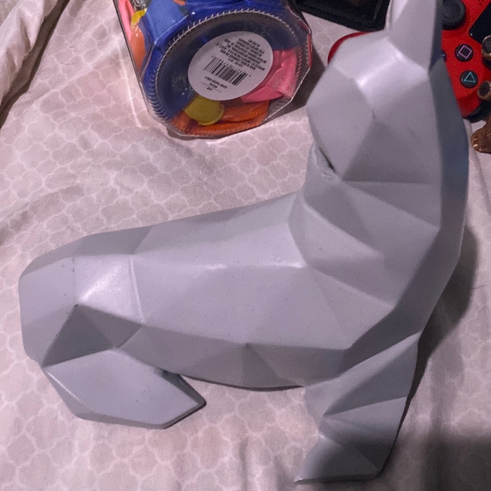 Geometric seal piggy bank